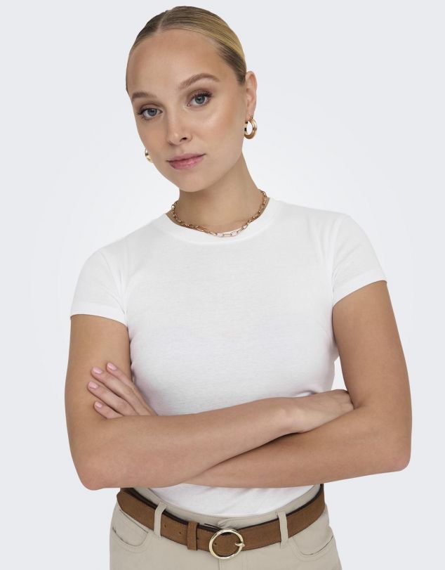 CAMISETA BLANCA DE MANGA CORTA DE MUJER DE ONLY