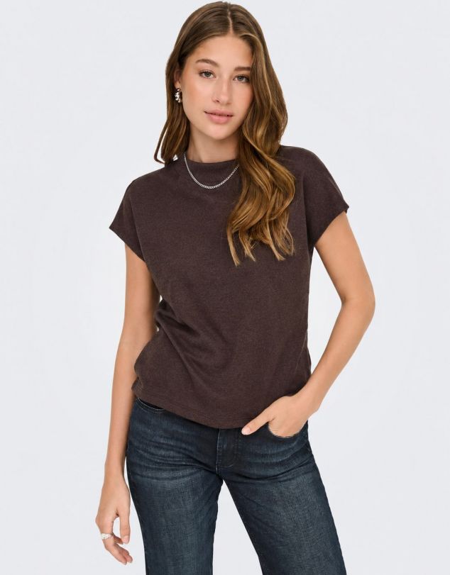 TOP DE PUNTO DE MANGA CORTA DE CUELLO ALTO  DE MUJER DE ONLY