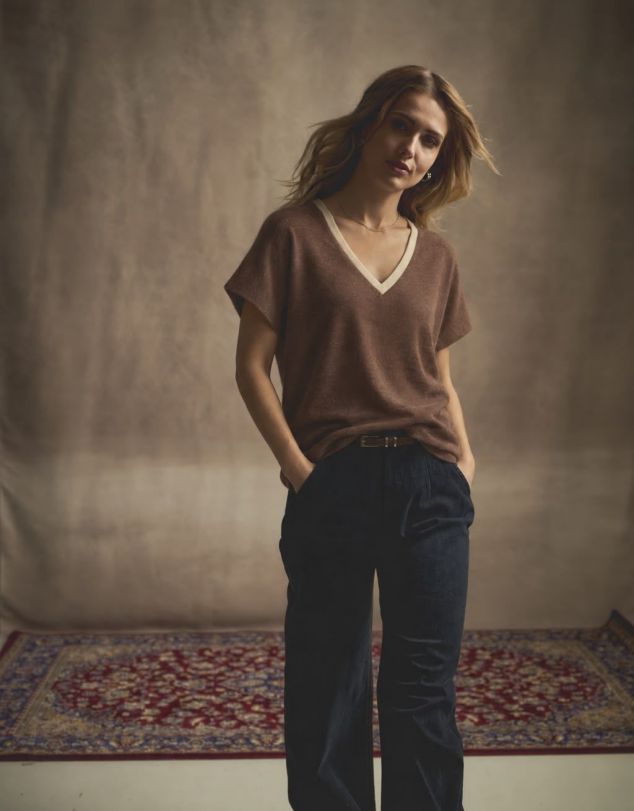 CAMISETA DE MANGA CORTA DE CUELLO PICO DE MUJER DE VERO MODA