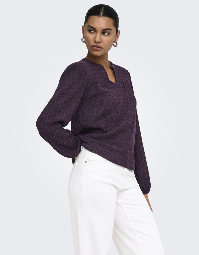 BLUSA TEXTURIZADA DE MANGA LARGA Y CUELLO EN V DE MUJER DE ONLY